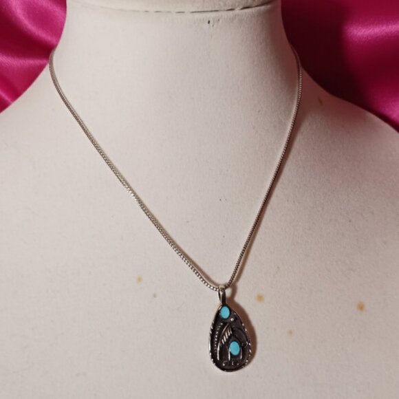 Boho Western Feather Teardrop Leaf Turquoise Silver Pendant Necklace NWOT - Picture 5 of 8
